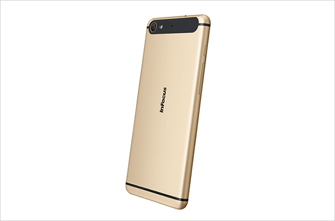 專注極致 探索新美感 InFocus M808